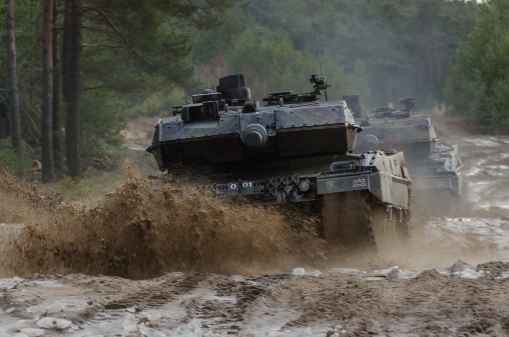 Leopardy 2A5 z 2. kompanii czołgów z 34. Brygady Kawalerii Pancernej z Żagania Leopardy 2A5 z 2. kompanii czołgów z 34. Brygady Kawalerii Pancernej z Żagania