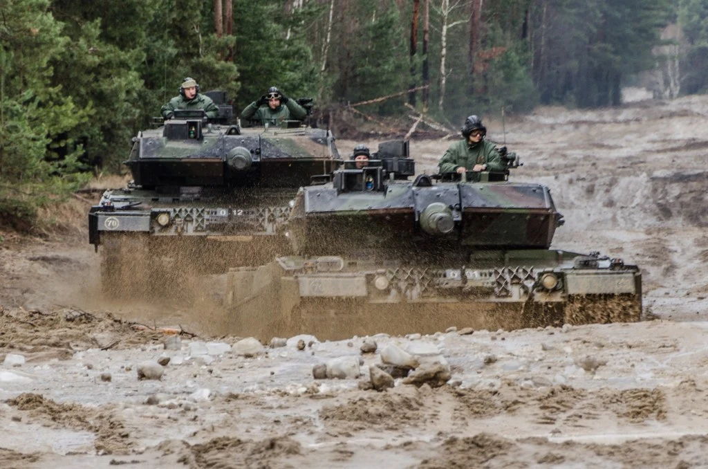 Leopardy 2A5 z 2. kompanii czołgów z 34. Brygady Kawalerii Pancernej z Żagania Leopardy 2A5 z 2. kompanii czołgów z 34. Brygady Kawalerii Pancernej z Żagania