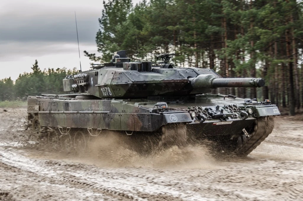 Leopardy 2A5 z 2. kompanii czołgów z 34. Brygady Kawalerii Pancernej z Żagania Leopardy 2A5 z 2. kompanii czołgów z 34. Brygady Kawalerii Pancernej z Żagania