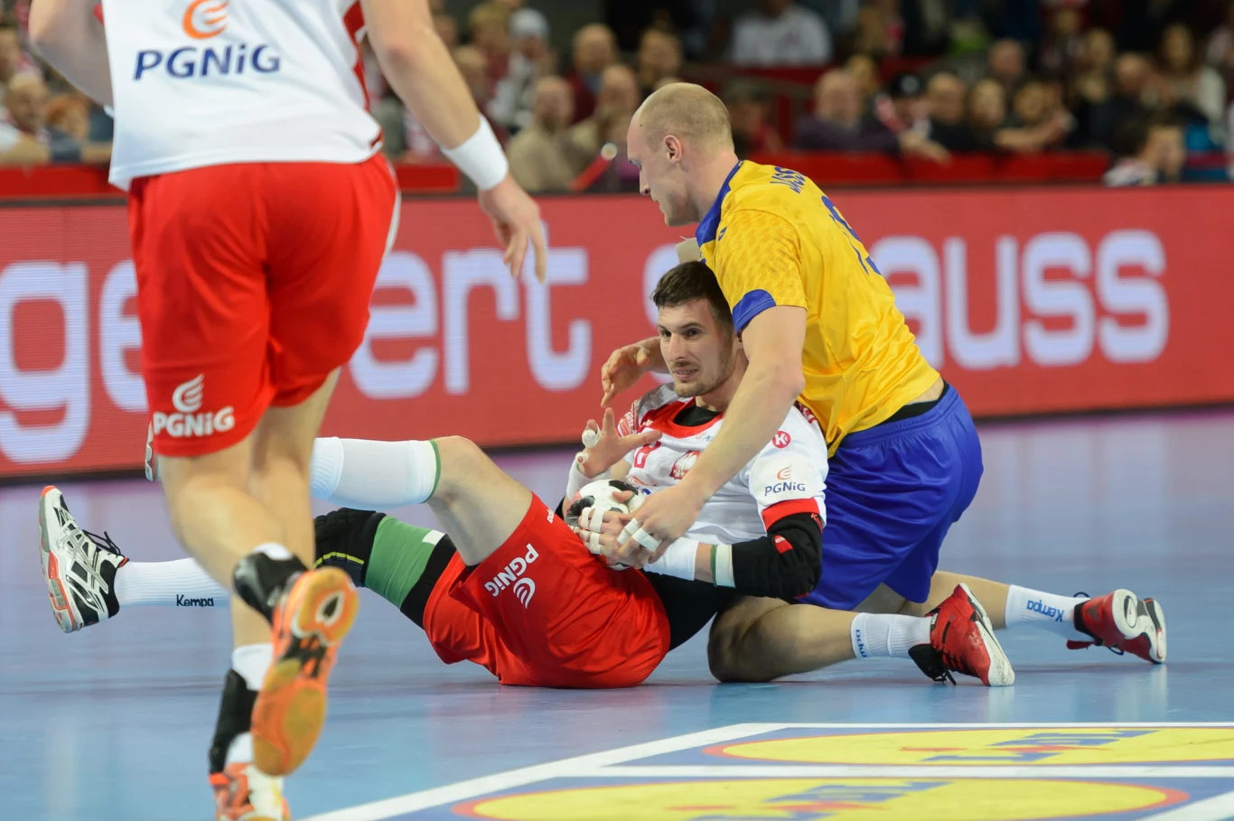 Piotr Grabarczyk i Johan Jakobsson podczas meczu Polska - Szwecja Piotr Grabarczyk i Johan Jakobsson podczas meczu Polska - Szwecja