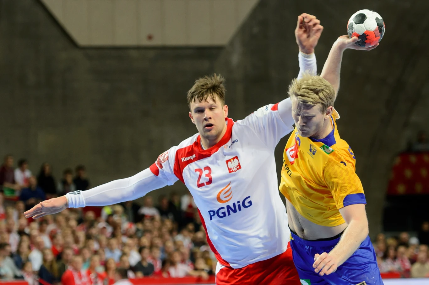 Polscy piłkarze ręczni pokonali we Wrocławiu 26-24 Szwecję i zajęli siódme miejsce w mistrzostwach Europy Polscy piłkarze ręczni pokonali we Wrocławiu 26-24 Szwecję i zajęli siódme miejsce w mistrzostwach Europy