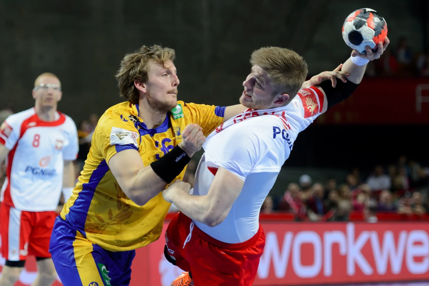 Polscy piłkarze ręczni pokonali we Wrocławiu 26-24 Szwecję i zajęli siódme miejsce w mistrzostwach Europy Polscy piłkarze ręczni pokonali we Wrocławiu 26-24 Szwecję i zajęli siódme miejsce w mistrzostwach Europy