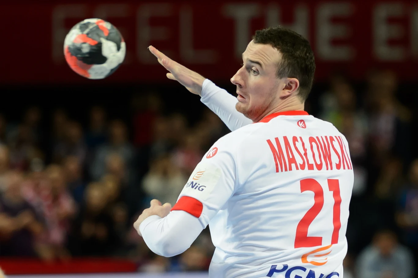 Polscy piłkarze ręczni pokonali we Wrocławiu 26-24 Szwecję i zajęli siódme miejsce w mistrzostwach Europy Polscy piłkarze ręczni pokonali we Wrocławiu 26-24 Szwecję i zajęli siódme miejsce w mistrzostwach Europy