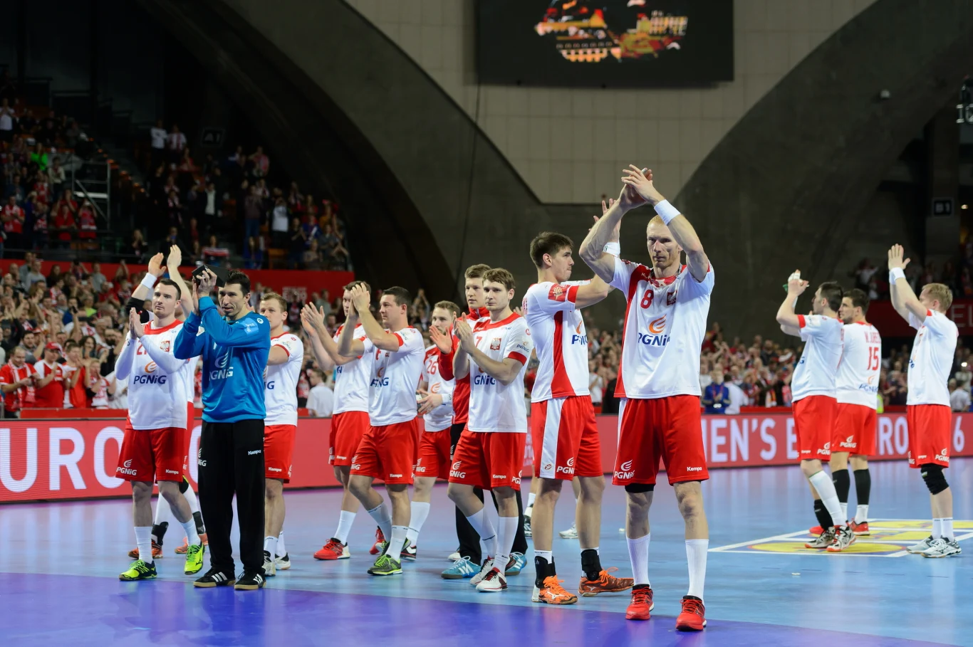 Polscy piłkarze ręczni pokonali we Wrocławiu 26-24 Szwecję i zajęli siódme miejsce w mistrzostwach Europy Polscy piłkarze ręczni pokonali we Wrocławiu 26-24 Szwecję i zajęli siódme miejsce w mistrzostwach Europy