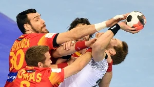 Hiszpanie próbowali różnych sposobów, ale w finale nie byli w stanie zatrzymać Niemców