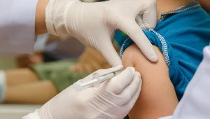 Lekarze zachęcają do szczepień, które mogą ustrzec przed świńską grypą 