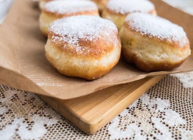 Najlepiej smakują pączki zrobione w domu! 