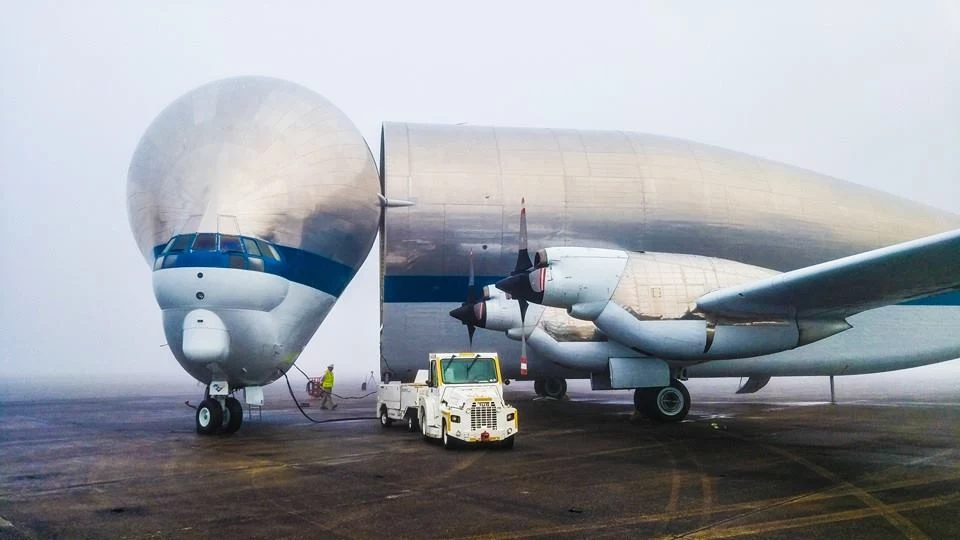 Super Guppy wykorzystany przez NASA prezentuje się naprawdę nietypowo