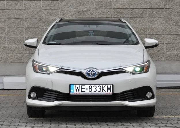 Toyota Auris Hybrid