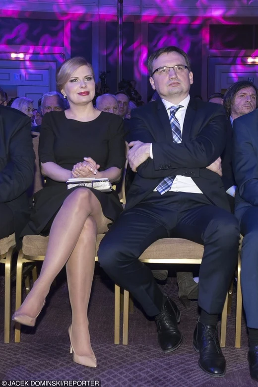 Zbigniew Ziobro z żoną Patrycją "Pati Koti" Kotecką nie wezmą pieniędzy Zbigniew Ziobro z żoną Patrycją "Pati Koti" Kotecką nie wezmą pieniędzy