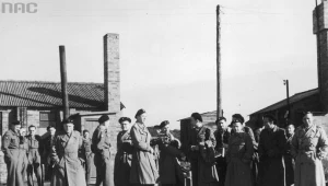 Przybycie nowych żołnierzy 2 Warszawskiej Dywizji Pancernej do obozu Polskiego Korpusu Przysposobienia i Rozmieszczenia w Ayr