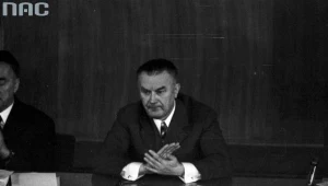 Piotra Jaroszewicza w łódzkich zakładach włókniarskich przywitała pieśń o "panach magnatach"