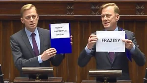 Kolejna teczka w historii polskiej polityki