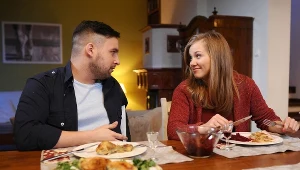 Co zrobi Bożenka, by przekonać męża do przyjęcia oferty Bolka?