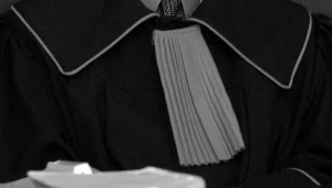 Według oskarżyciela działania oskarżonych miały na celu "zahamowanie legendarnego już dziś tempa rozwoju Polski Ludowej" (zdjęcie ilustracyjne)