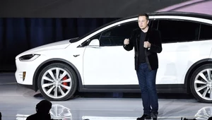 Musk zapewnia, że Tesla zacznie zarabiać w tym roku