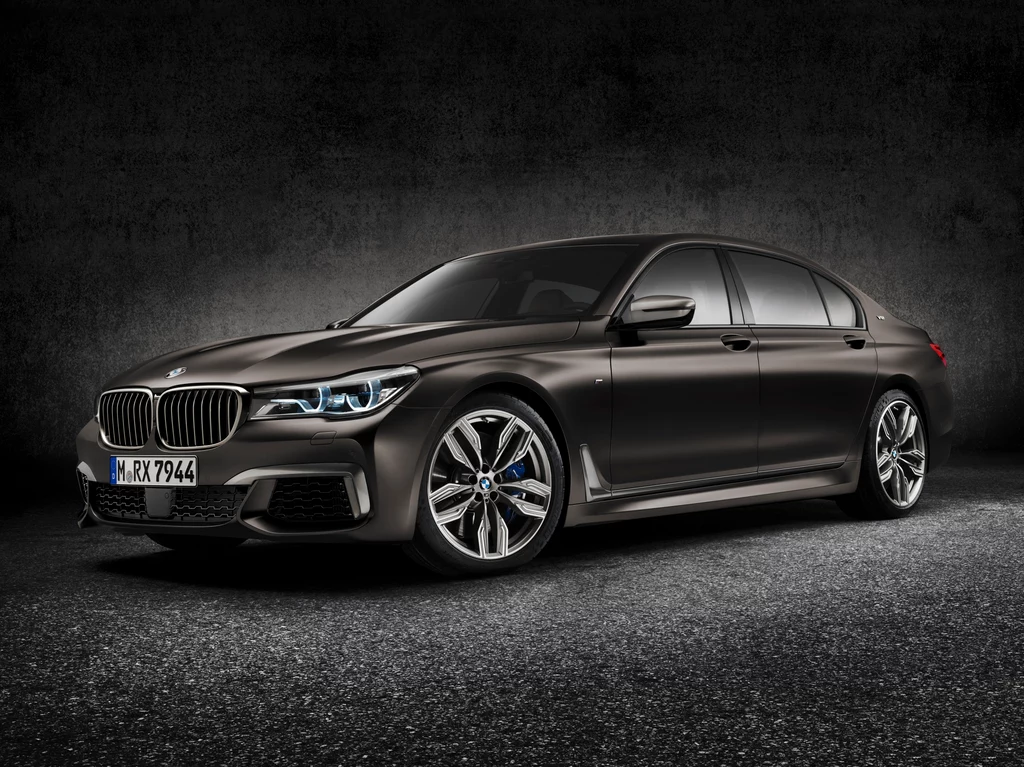 BMW M760Li xDrive