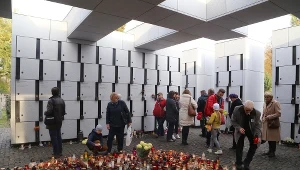 Mauzoleum Wyklętych - Niezłomnych w kwaterze "L" na Powązkach