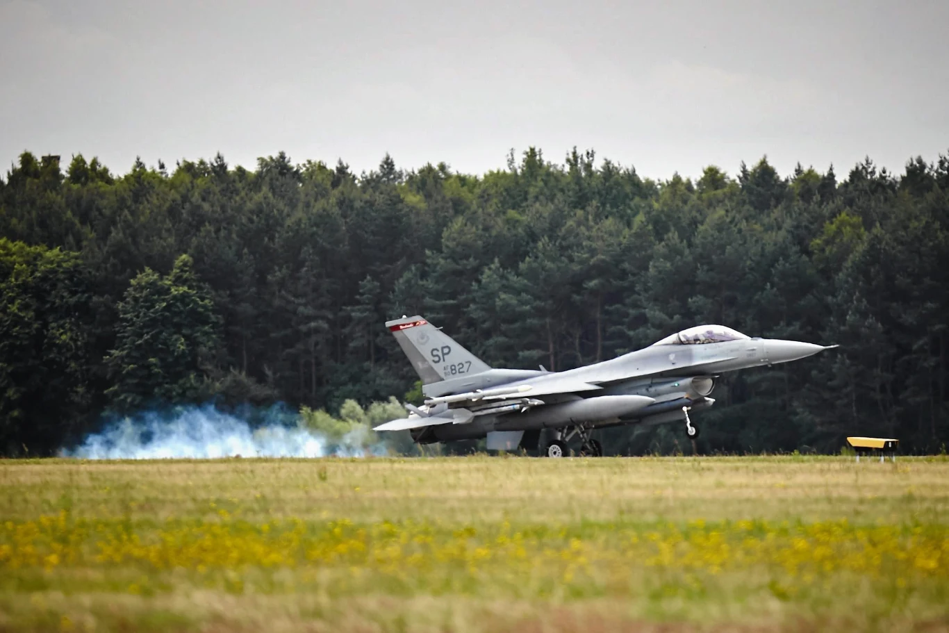 Polski F-16 startuje z bazy w Łasku
