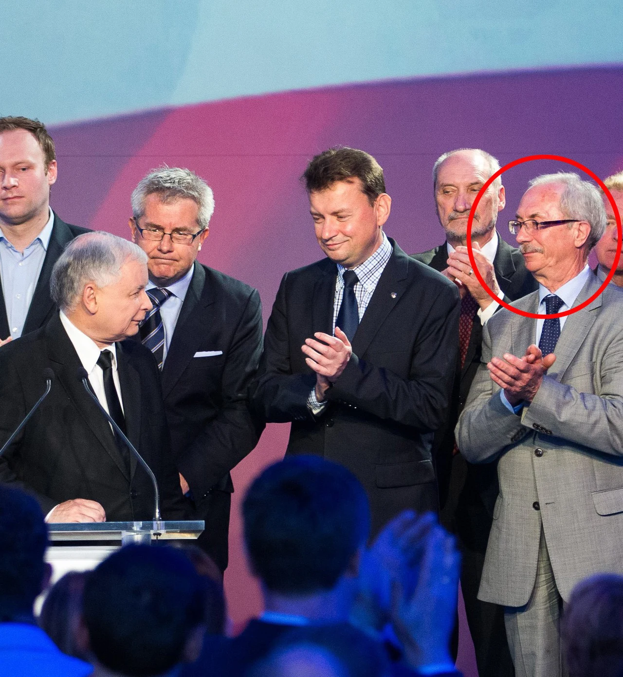 Jarosław Kaczyński i Stanisław Kostrzewski podczas wieczoru wyborczego