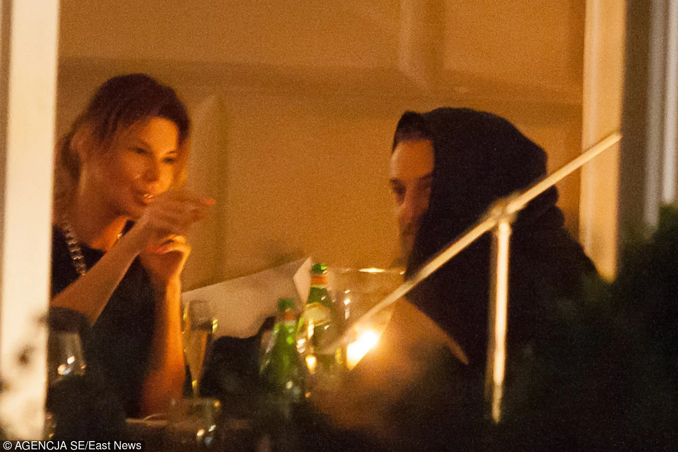 Edzia na kolacji z Baronem Edzia na kolacji z Baronem