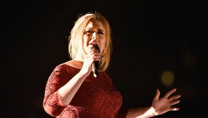 Adele podczas występu na Grammy 2016