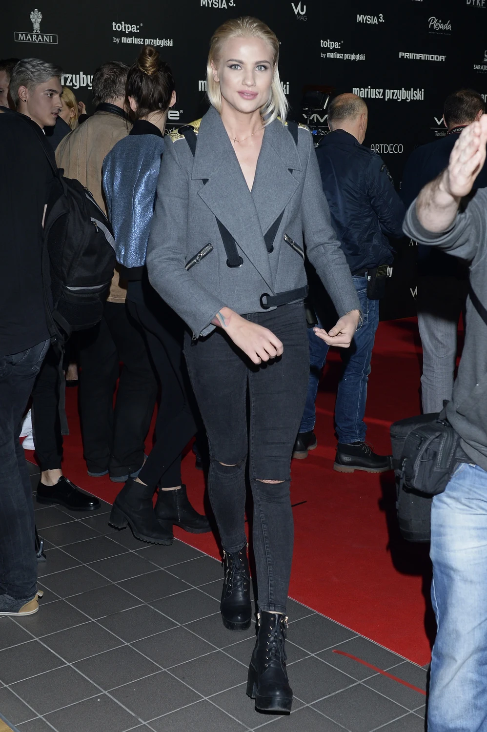 Gilon bryluje teraz na salonach! Gilon bryluje teraz na salonach!