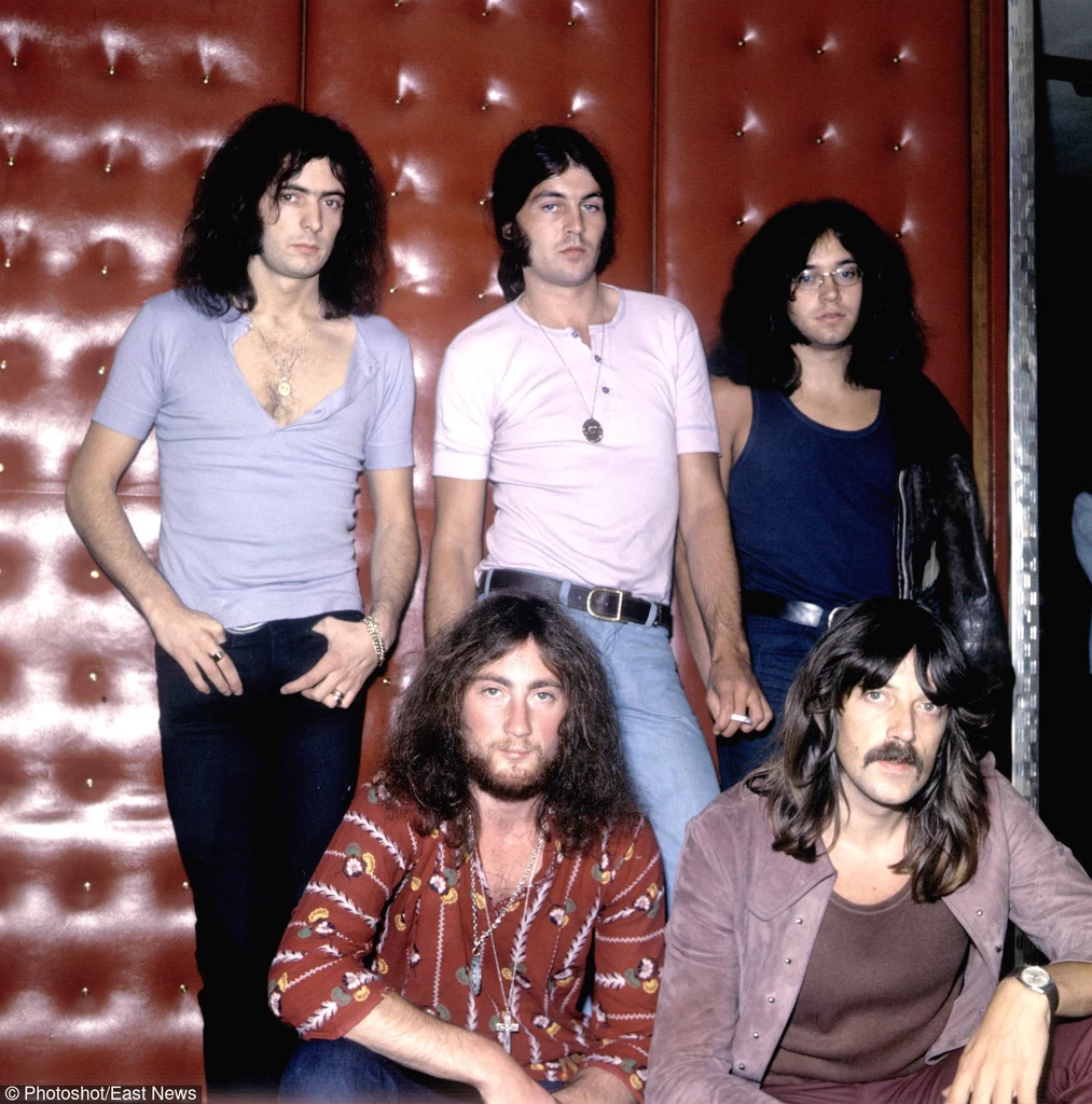 Klasyczny skład Deep Purple w 1970 r. Ritchie Blackmore stoi pierwszy z lewej