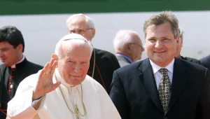 Jan Paweł II i Aleksander Kwaśniewski (zdjęcie z 1999 roku)