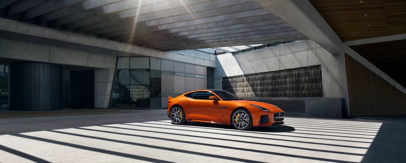 Jaguar F-Type SVR