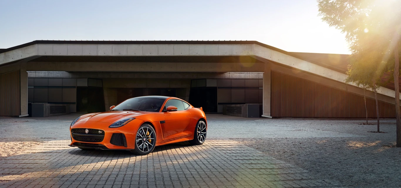 Jaguar F-Type SVR