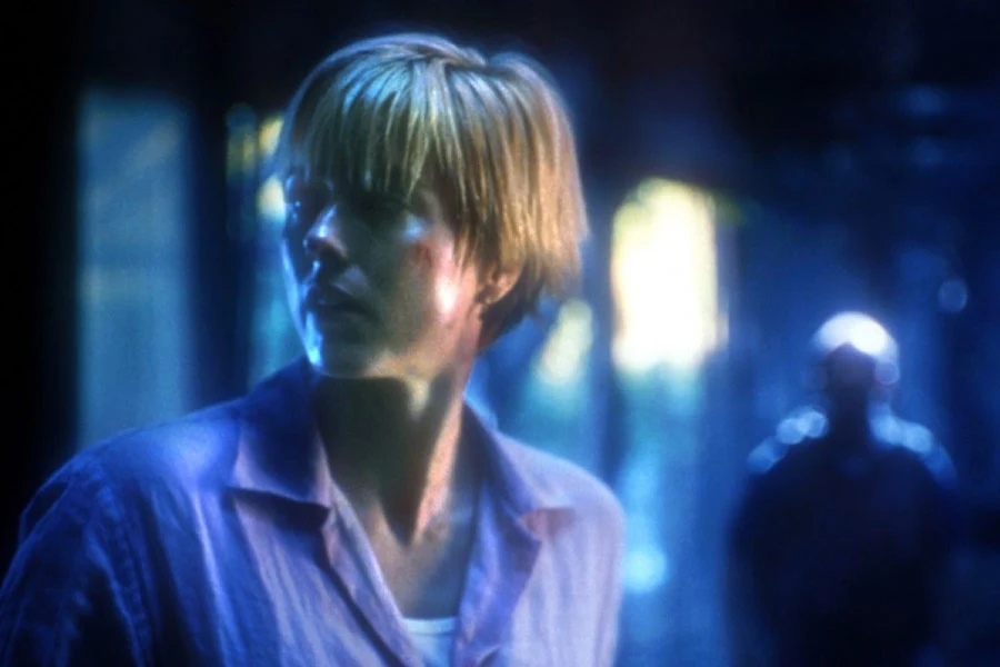 Leoni w trzeciej części "Parku jurajskiego" (2001)