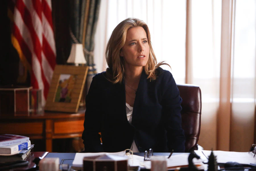 Téa w serialu "Madam Secretary" emitowanym od 2014 roku