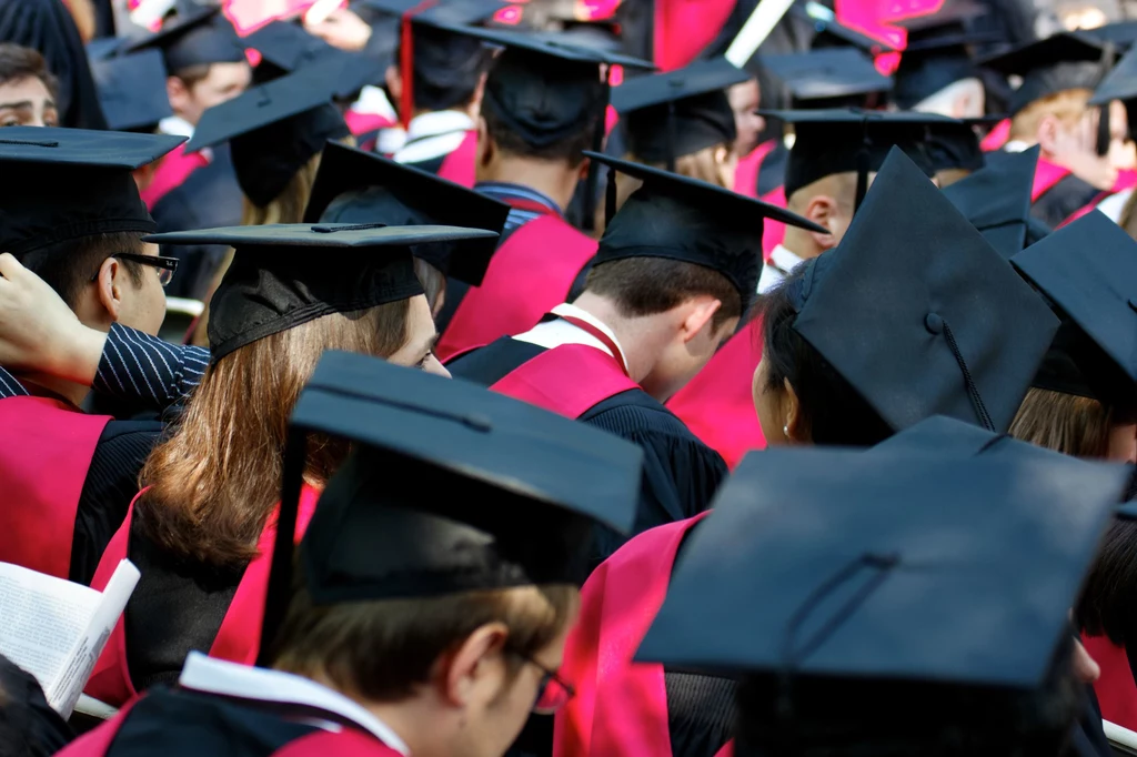 Studenci będą mogli cieszyć się z czterodniowego tygodnia nauki? Ma to pomóc żakom w podjęciu pracy dorywczej