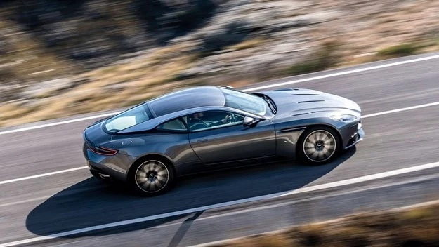 Aston Martin DB11