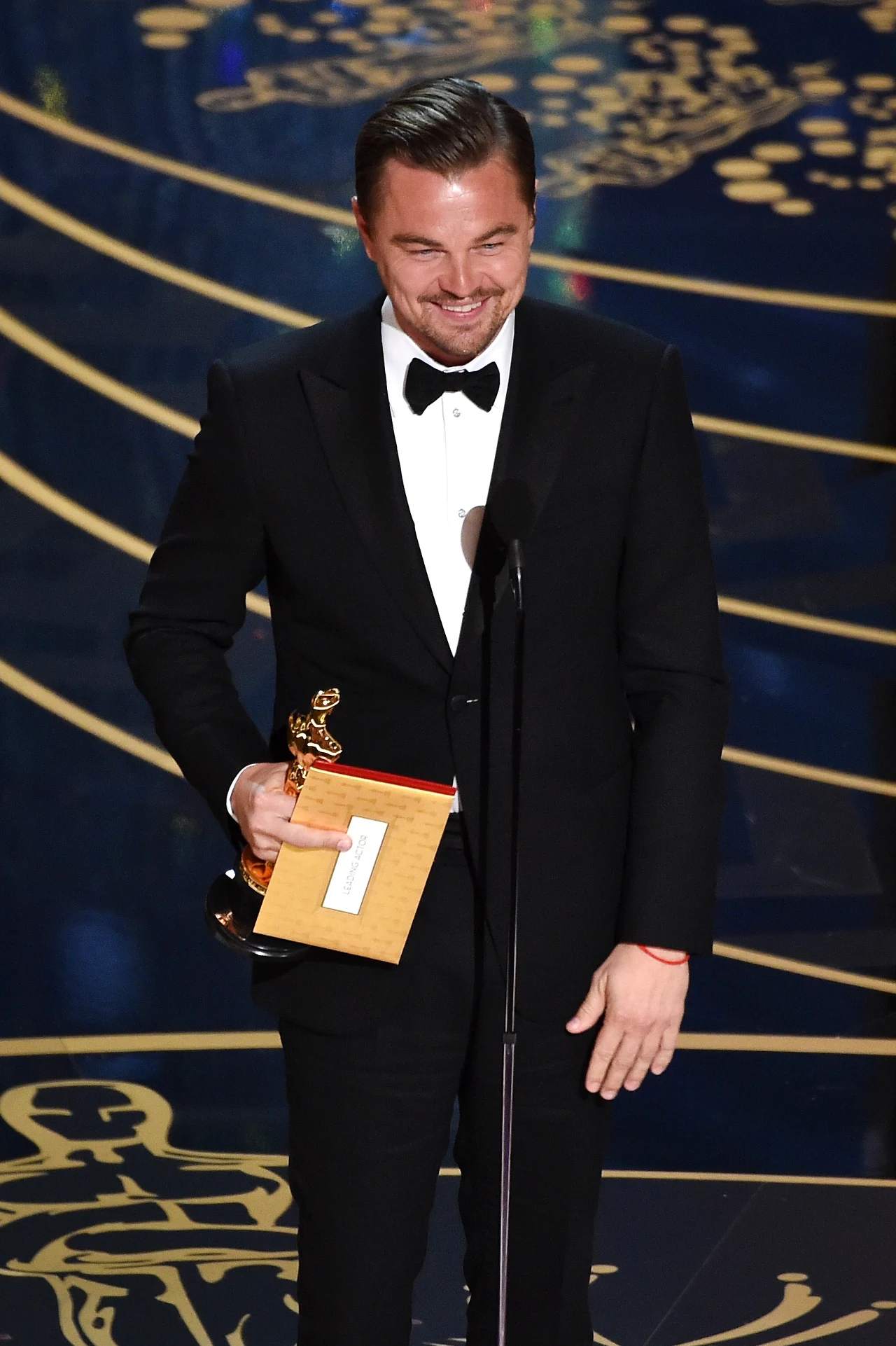 DiCaprio w końcu otrzymał Oscara! DiCaprio w końcu otrzymał Oscara!