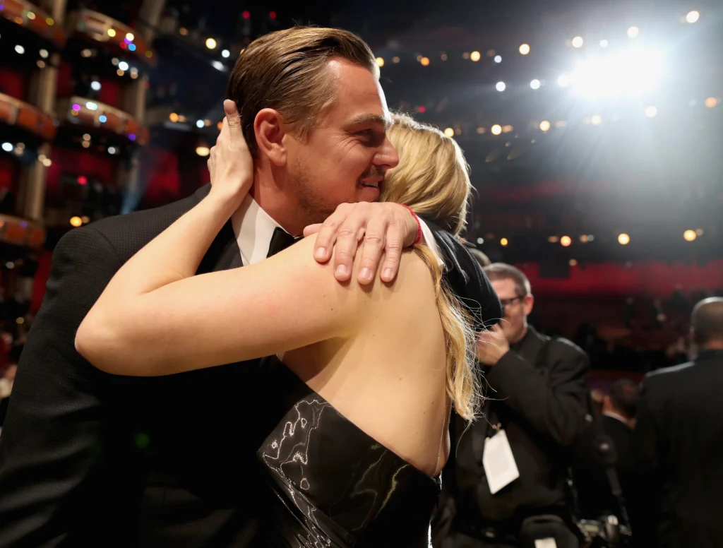 DiCaprio w końcu otrzymał Oscara! DiCaprio w końcu otrzymał Oscara!