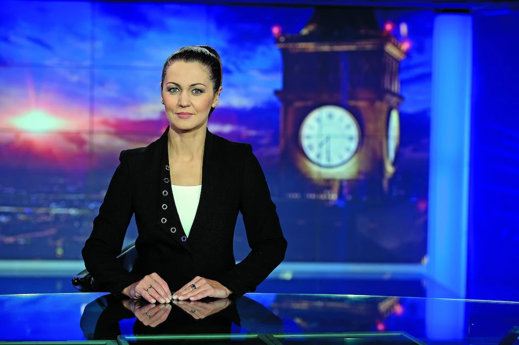 Diana Rudnik w studiu "Wiadomości" TVP1, fot. Bauer Diana Rudnik w studiu "Wiadomości" TVP1, fot. Bauer