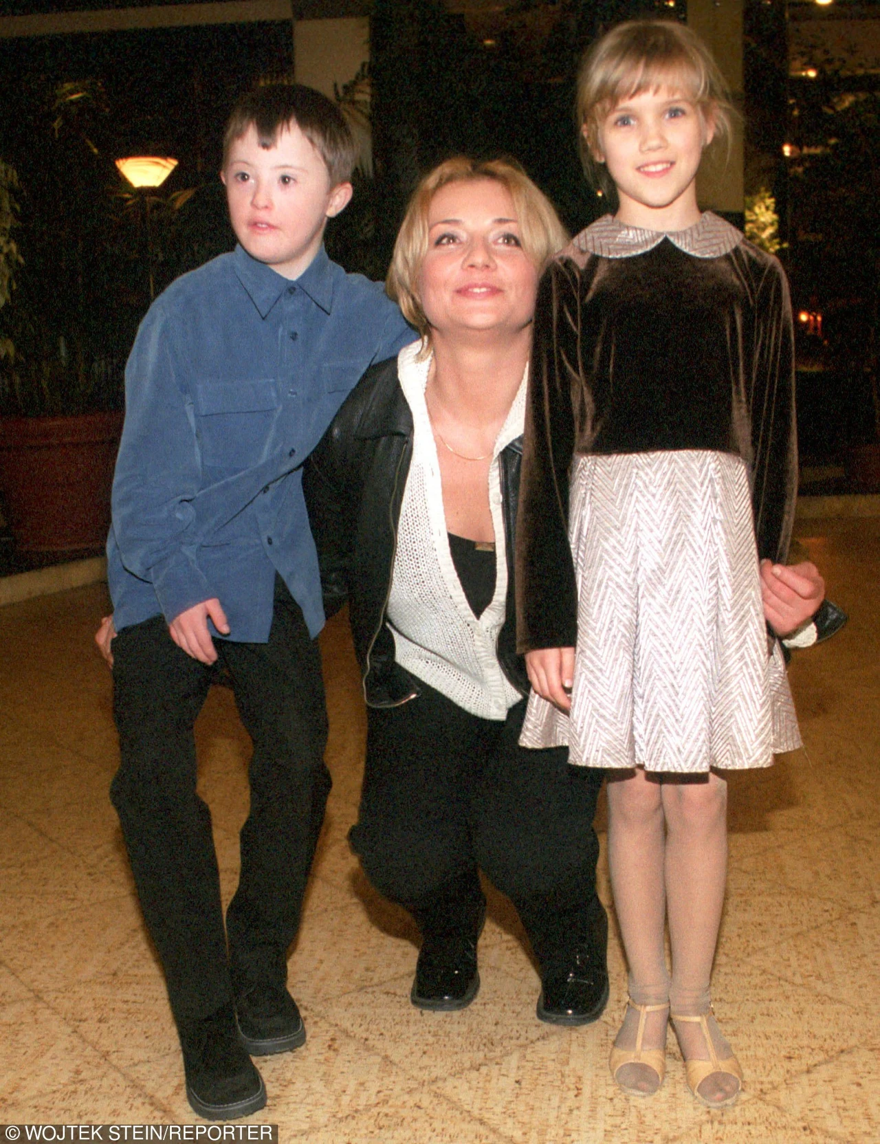Małgorzata Ostrowska-Królikowska z serialowymi dziećmi Małgorzata Ostrowska-Królikowska z serialowymi dziećmi