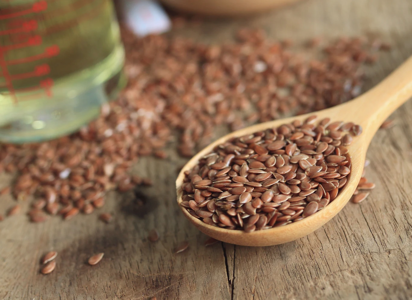 Napar z siemienia lnianego na kaszel to świetny sposób na walkę z jego suchymi objawami. Napar z siemienia lnianego na kaszel to świetny sposób na walkę z jego suchymi objawami.