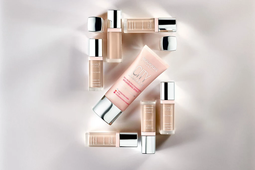 Bourjois: Podkład City Radiance i korektory Radiance Reveal