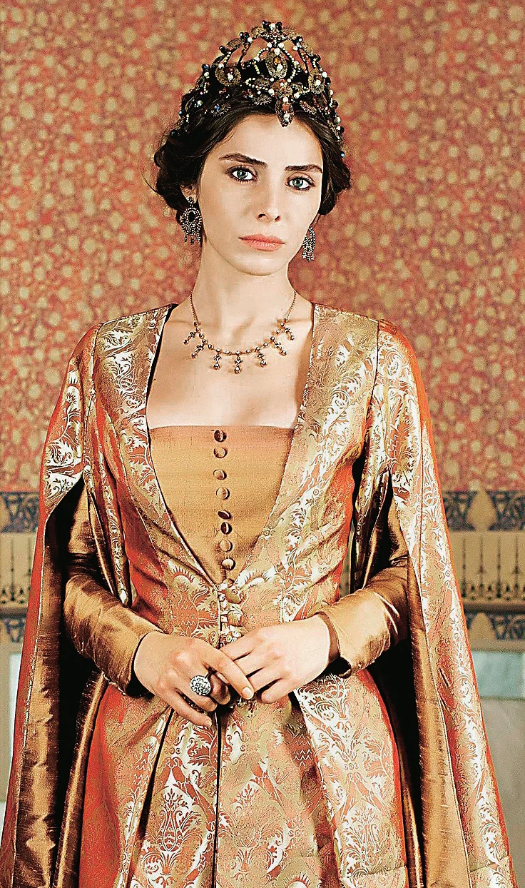 Mahidevran (Nur Fettahoğlu)