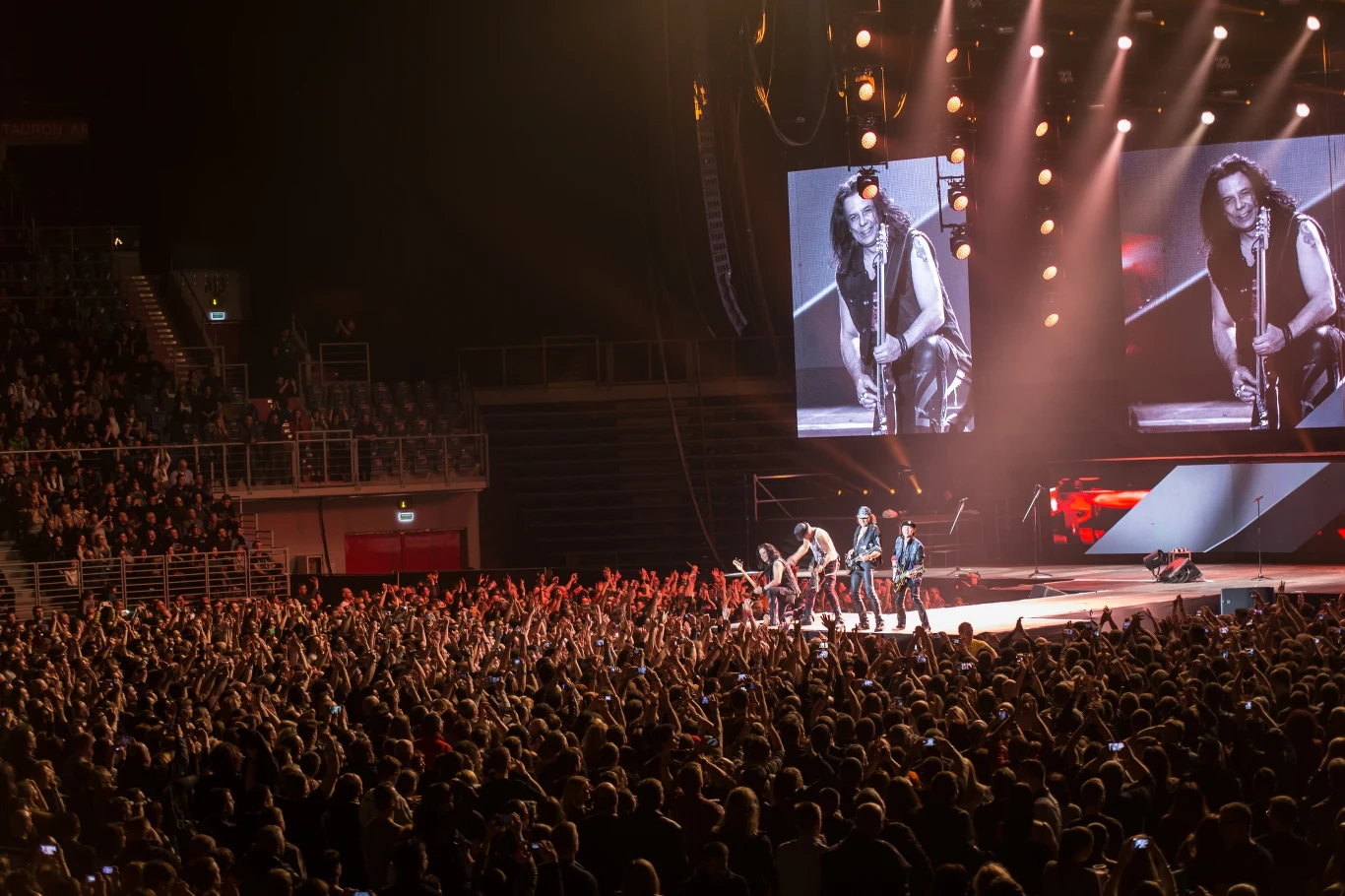 Publiczność dopisała - Kraków Arena była wypełniona niemal do ostatniego miejsca Publiczność dopisała - Kraków Arena była wypełniona niemal do ostatniego miejsca