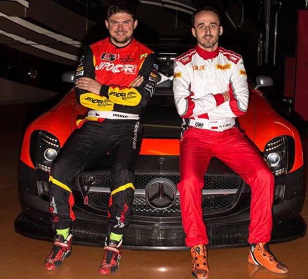 Prokop i  Kubica oraz ich wyścoigowe auto. Fot. https://www.facebook.com/MartinProkopOfficial