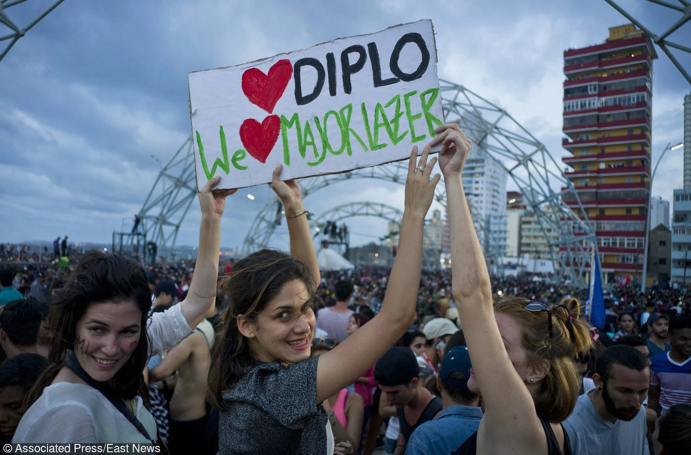 Publiczność na koncercie Major Lazer