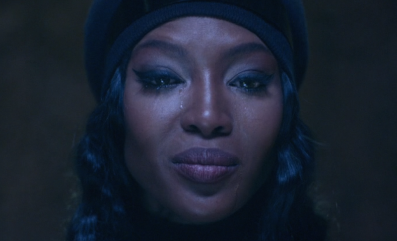 Naomi Campbell w klipie "Drone Bomb Me"