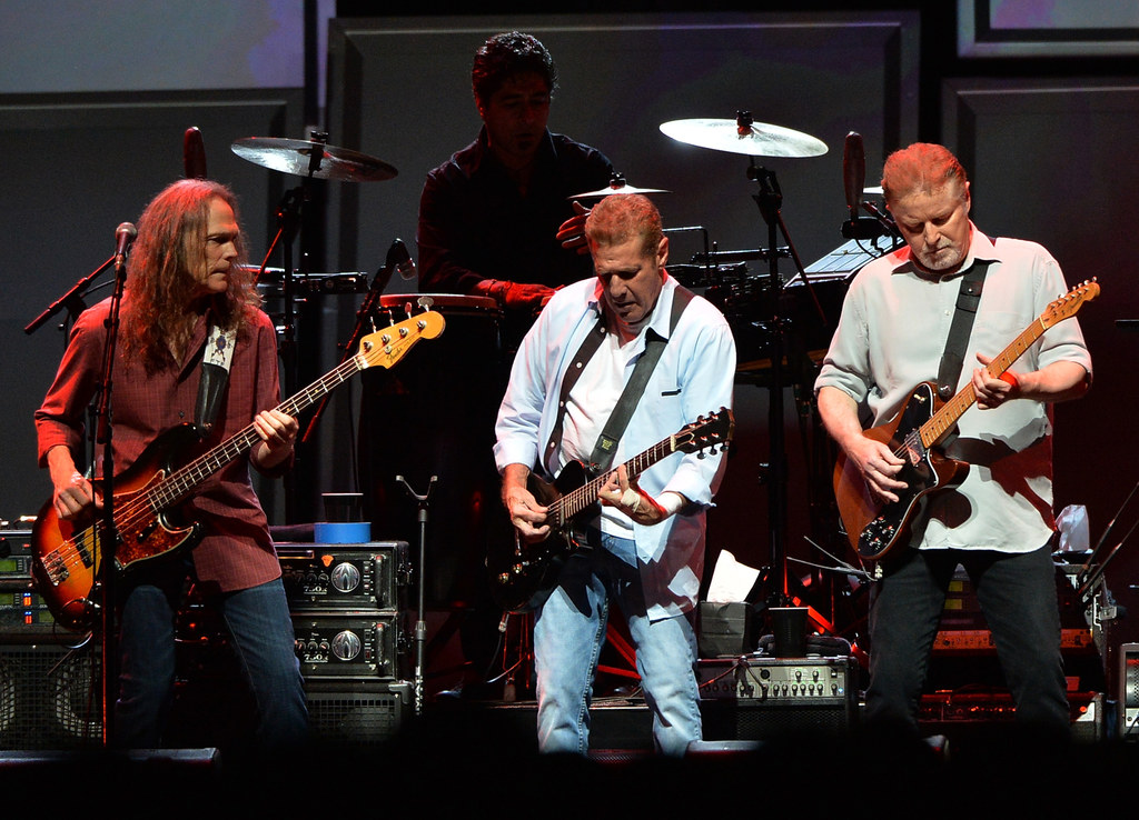 The Eagles kończą karierę (na zdjęciu z 2013 r. Glenn Frey w środku, Don Henley z prawej)