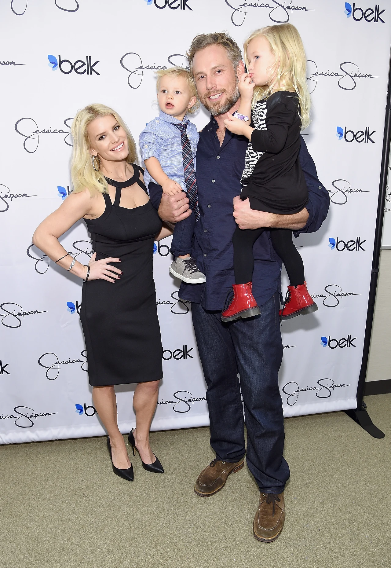 Jessica Simpson z mężem i dziećmi Jessica Simpson z mężem i dziećmi