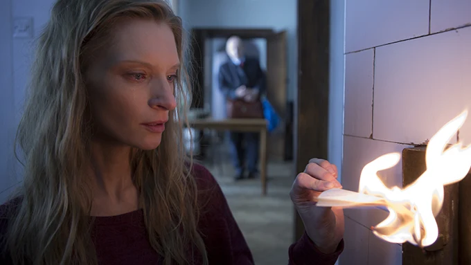 Agata Buzek w filmie "Obce ciało" (2014)