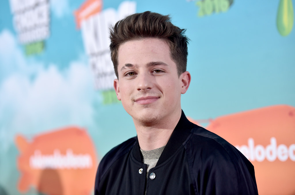 Charlie Puth obraził Justina Biebera, przeprosił, a potem usunął przeprosiny